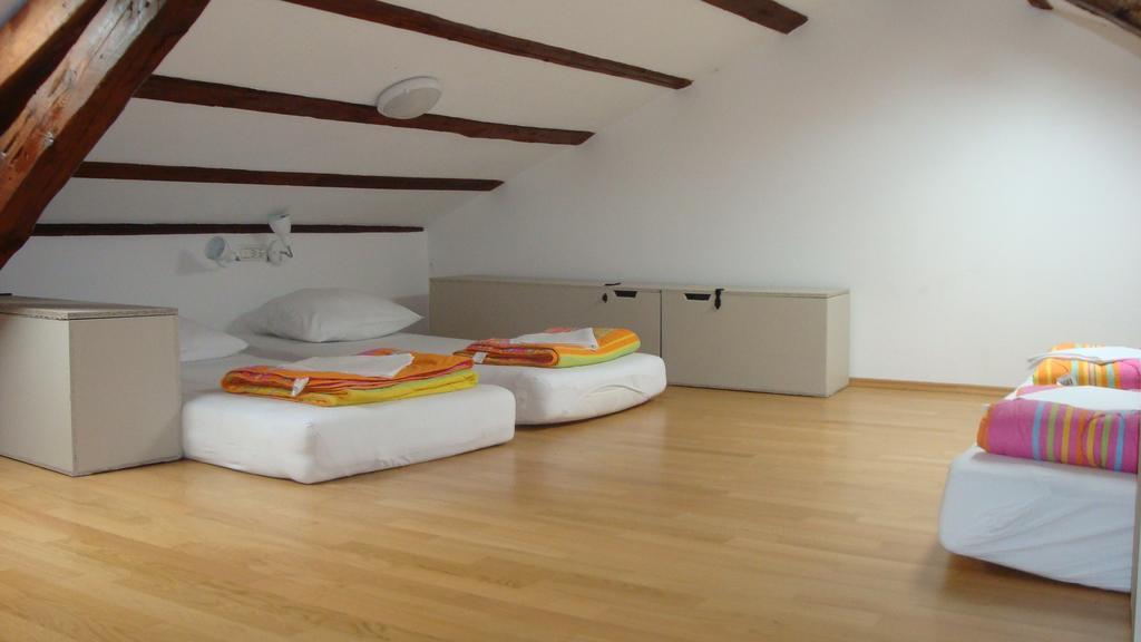 Hostel Alieti Izola Quarto foto